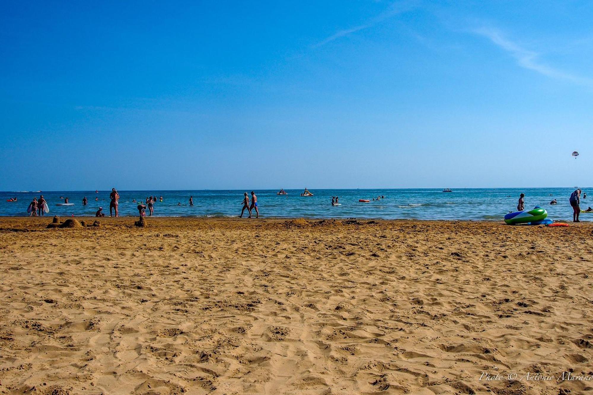 Stunning Only 100m From The Bibione